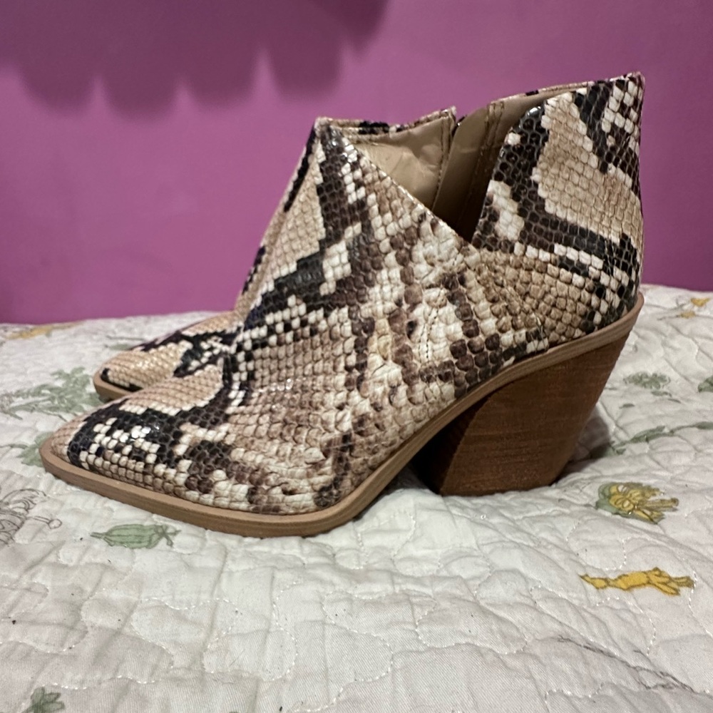 Women's Snakeskin Ankle Boots